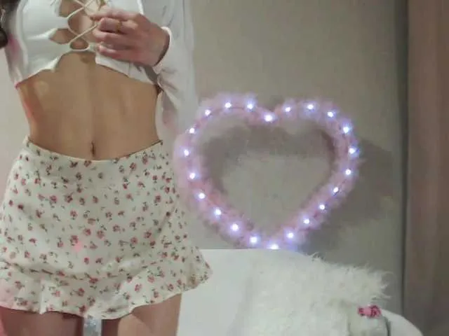 Live sex webcam photo for Oriella #291182222