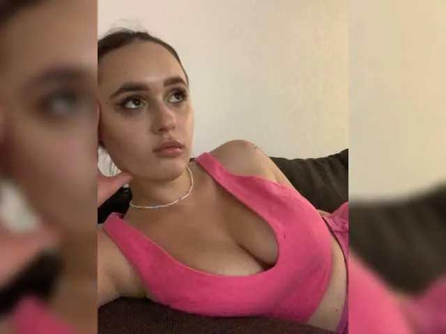 Live sex webcam photo for OriginalHOOLi #275723254