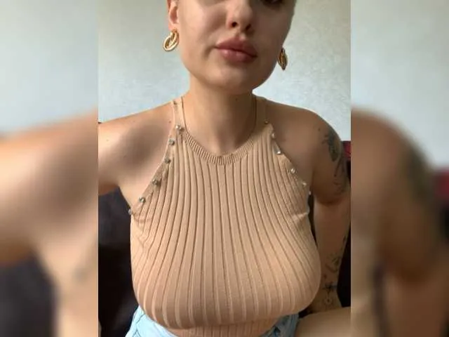 Live sex webcam photo for OriginalHOOLi #275941473