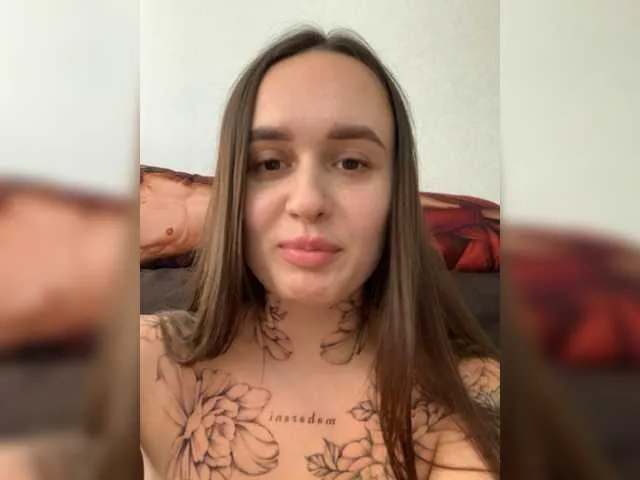 Live sex webcam photo for OriginalHOOLi #275983392