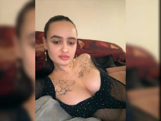 Live sex webcam photo for OriginalHOOLi #276959081