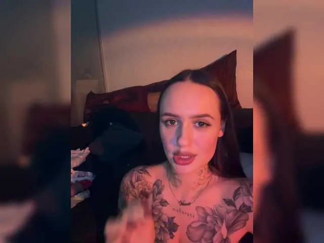 Live sex webcam photo for OriginalHOOLi #293113550