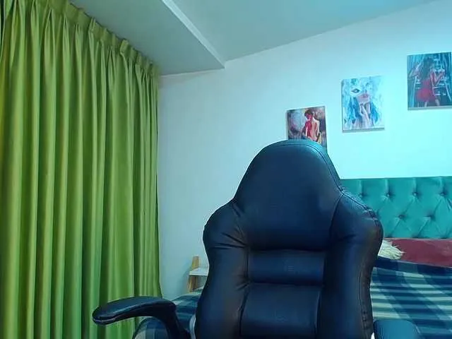 Live sex webcam photo for Oscuro--Sammy #274588868