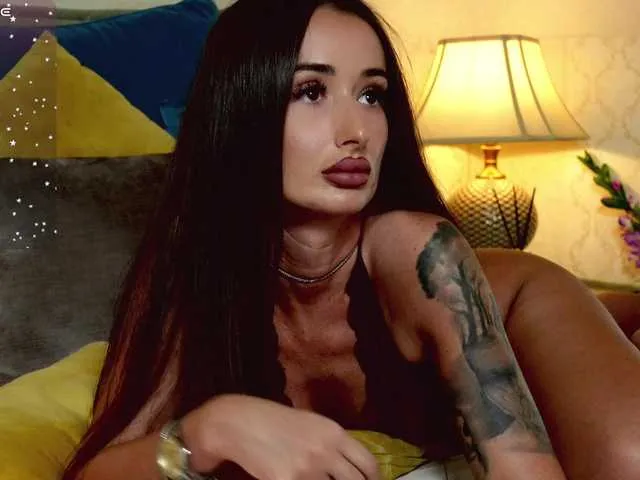 Live sex webcam photo for OutrageousOne #291942370