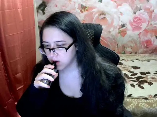 Live sex webcam photo for OverseerX #287982611