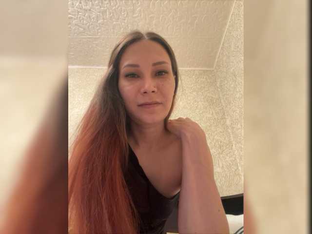 Live sex webcam photo for OxiiLove #275685658