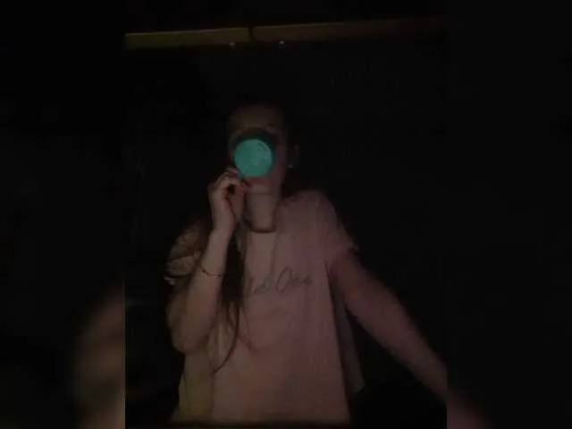 Live sex webcam photo for P-A-N-I-K-A #272416095