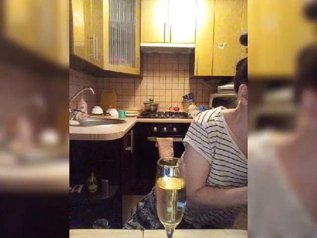 Live sex webcam photo for P-A-N-I-K-A #273900257