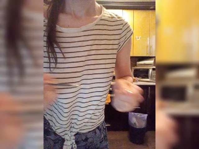 Live sex webcam photo for P-A-N-I-K-A #273950122