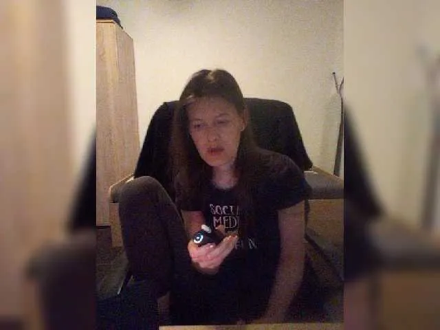 Live sex webcam photo for P-A-N-I-K-A #275623329