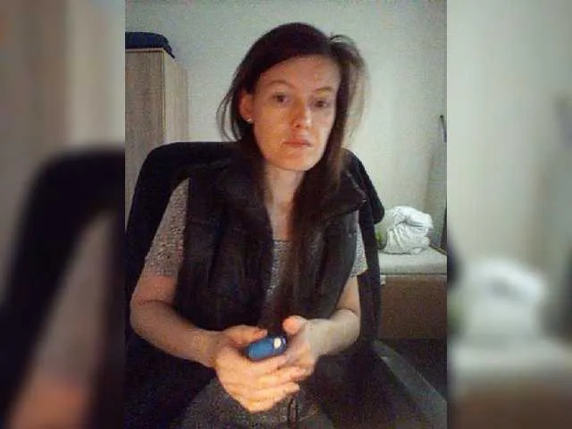 Live sex webcam photo for P-A-N-I-K-A #275941383