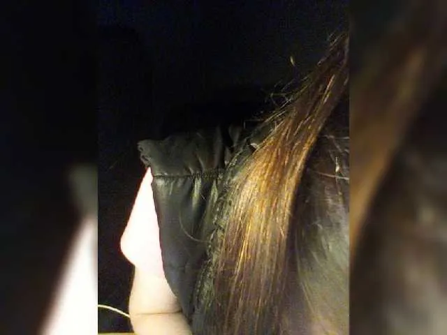 Live sex webcam photo for P-A-N-I-K-A #275979453