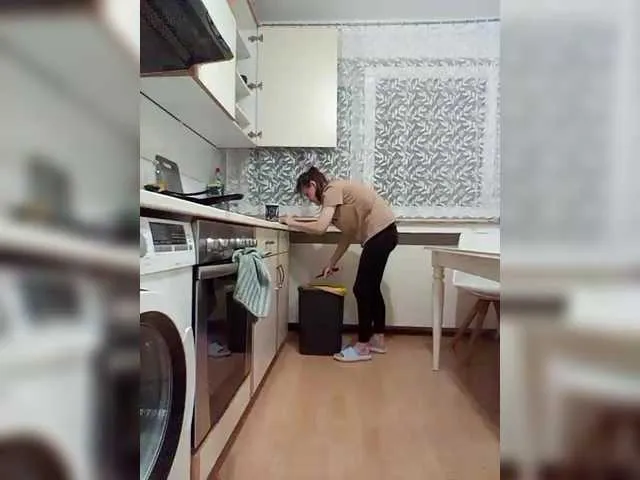 Live sex webcam photo for P-A-N-I-K-A #290342487