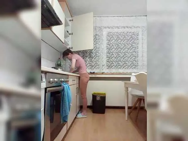 Live sex webcam photo for P-A-N-I-K-A #290389042