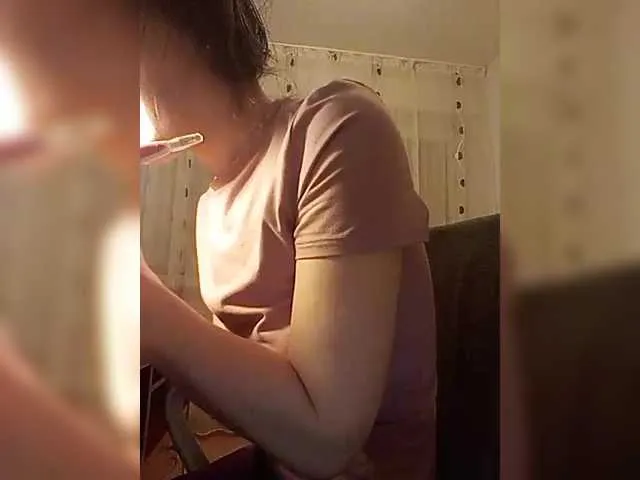 Live sex webcam photo for P-A-N-I-K-A #290544208