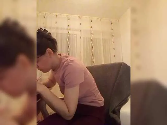 Live sex webcam photo for P-A-N-I-K-A #290550250