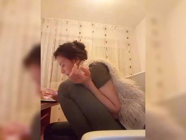 Live sex webcam photo for P-A-N-I-K-A #290637988