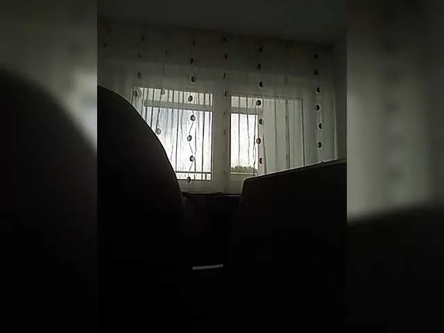 Live sex webcam photo for P-A-N-I-K-A #291576791