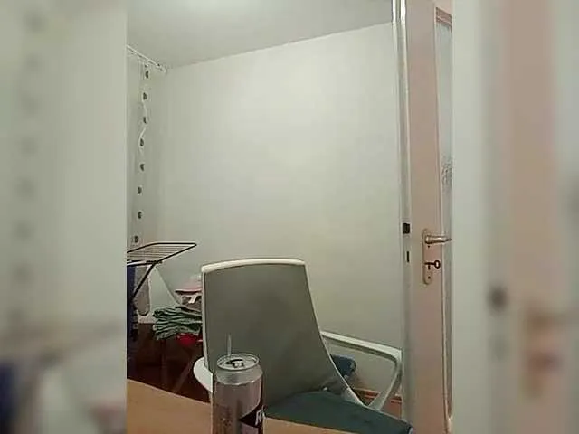 Live sex webcam photo for P-A-N-I-K-A #292237431