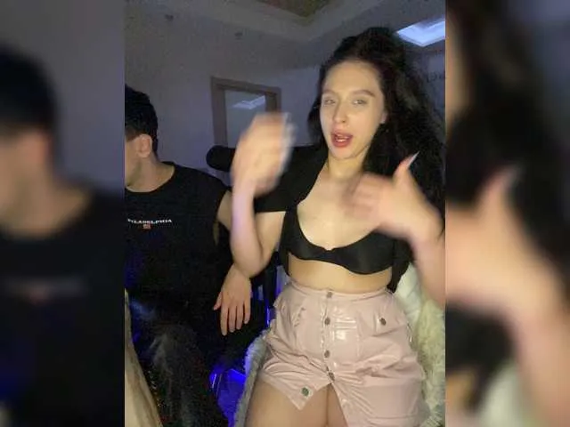 Live sex webcam photo for PARTYNEXTNEXT #274048451