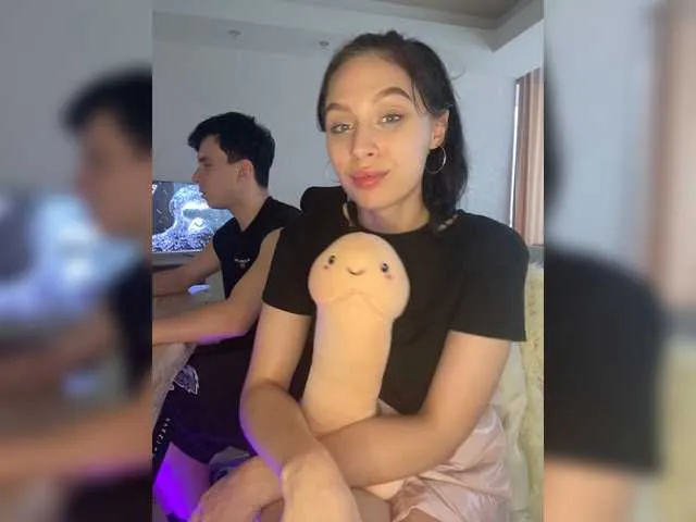 Live sex webcam photo for PARTYNEXTNEXT #274101653