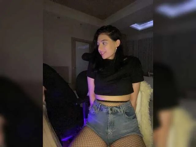 Live sex webcam photo for PARTYNEXTNEXT #274285887