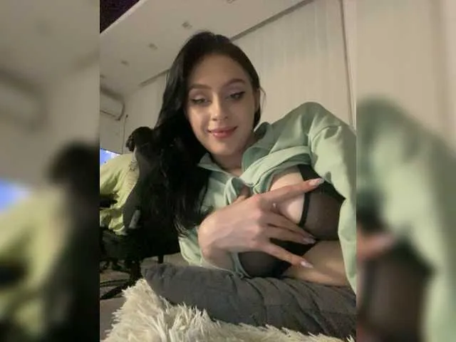 Live sex webcam photo for PARTYNEXTNEXT #275447103