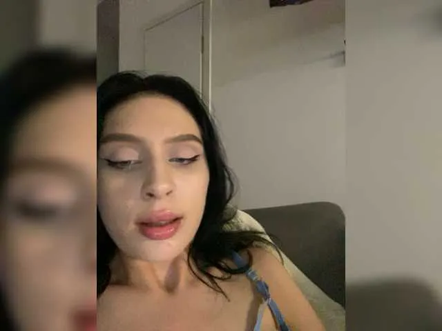 Live sex webcam photo for PARTYNEXTNEXT #275685752