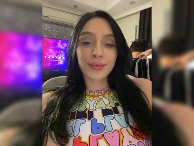 Live sex webcam photo for PARTYNEXTNEXT #276400076