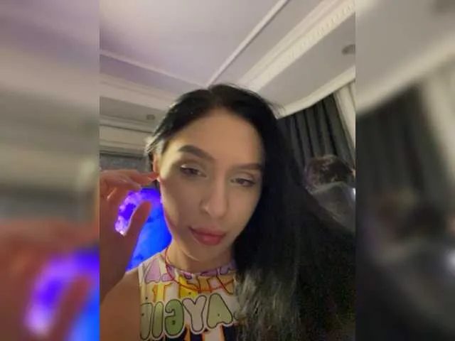 Live sex webcam photo for PARTYNEXTNEXT #276418366