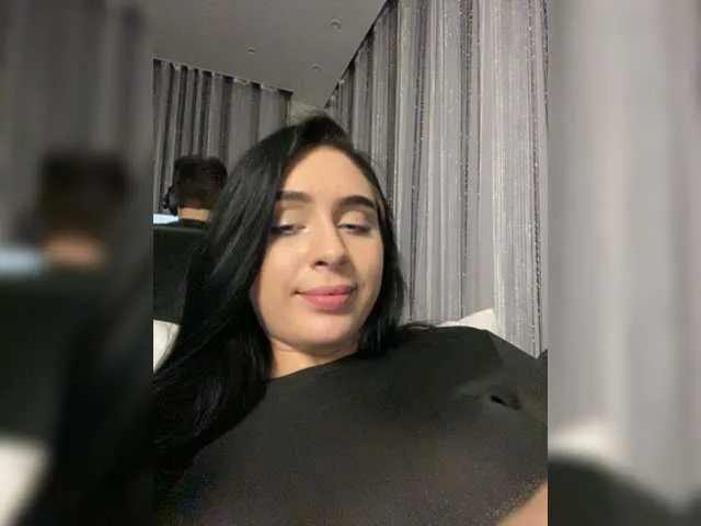 Live sex webcam photo for PARTYNEXTNEXT #277473787