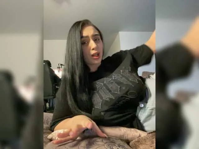Live sex webcam photo for PARTYNEXTNEXT #278181903