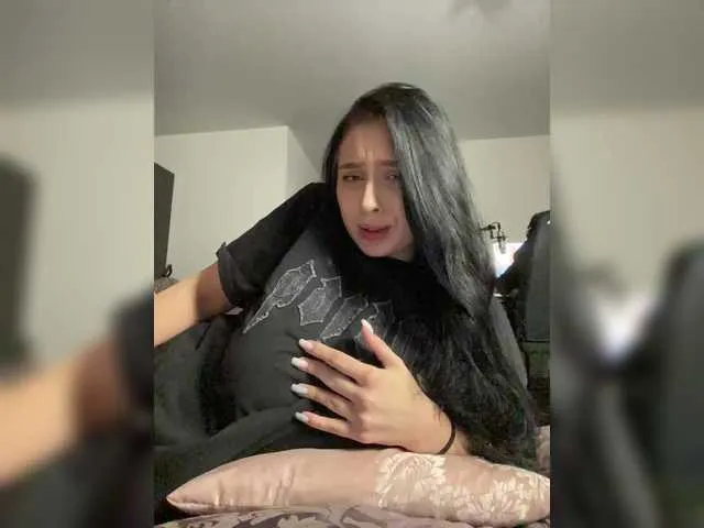 Live sex webcam photo for PARTYNEXTNEXT #288119313