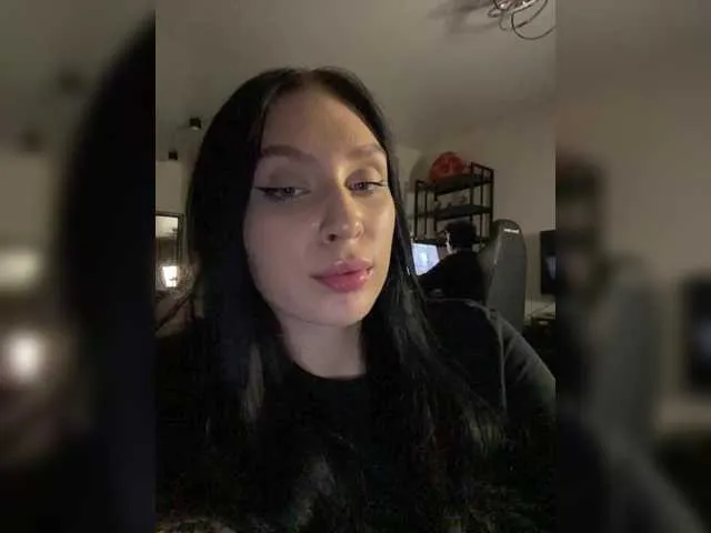 Live sex webcam photo for PARTYNEXTNEXT #289935949