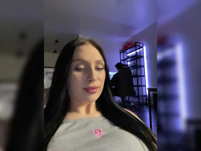 Live sex webcam photo for PARTYNEXTNEXT #290370396