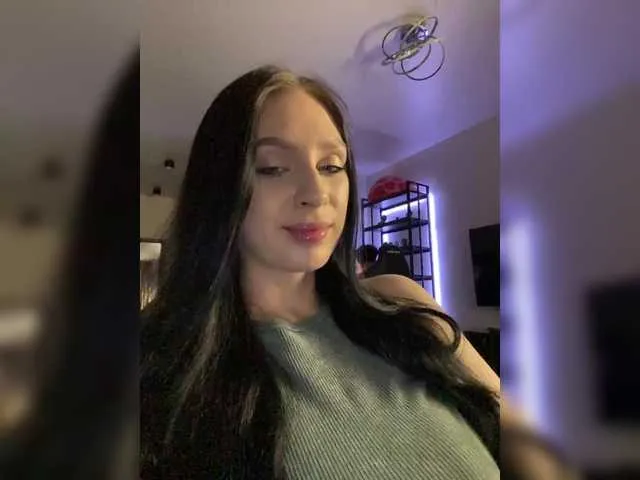 Live sex webcam photo for PARTYNEXTNEXT #290456741