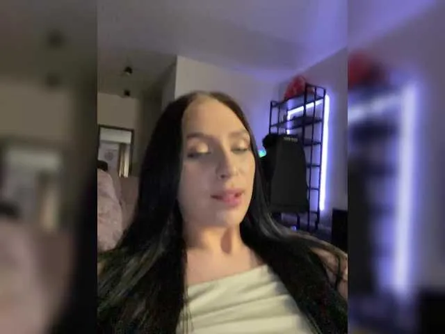 Live sex webcam photo for PARTYNEXTNEXT #290777151