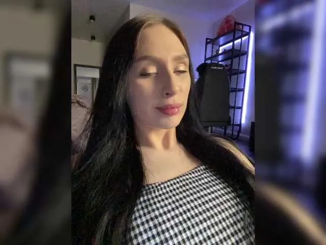 Live sex webcam photo for PARTYNEXTNEXT #290788797