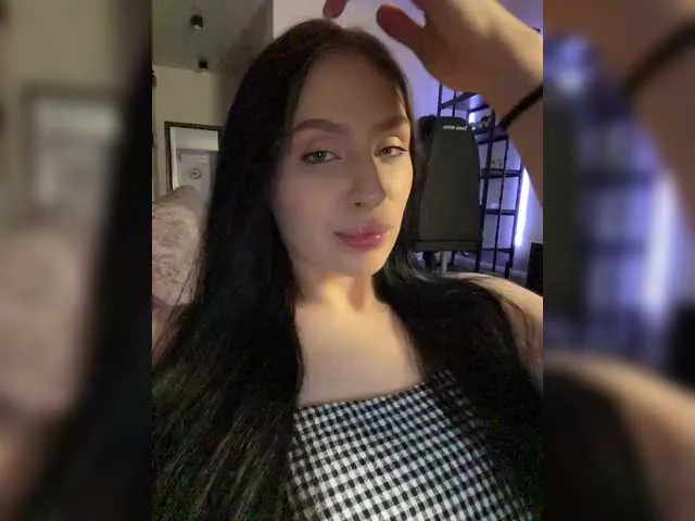 Live sex webcam photo for PARTYNEXTNEXT #290844427