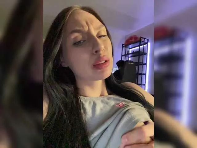 Live sex webcam photo for PARTYNEXTNEXT #290982122