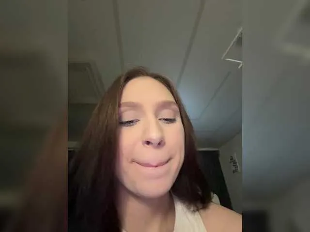 Live sex webcam photo for PARTYNEXTNEXT #292251856