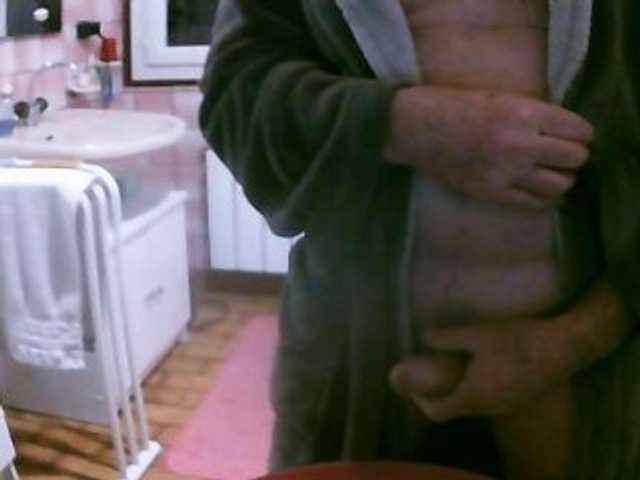 Live sex webcam photo for PAUL-fr #276755716