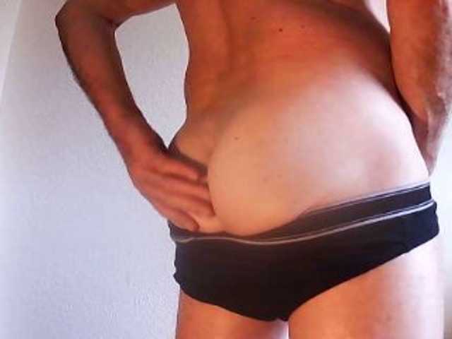 Live sex webcam photo for PAUL-fr #277637802