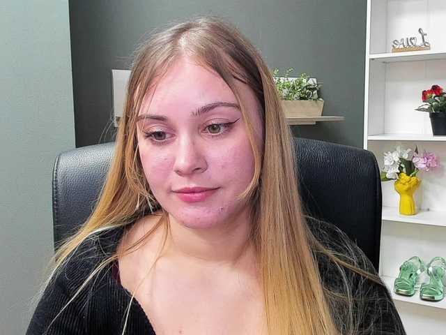 Live sex webcam photo for PERFECTvaleria #290835450