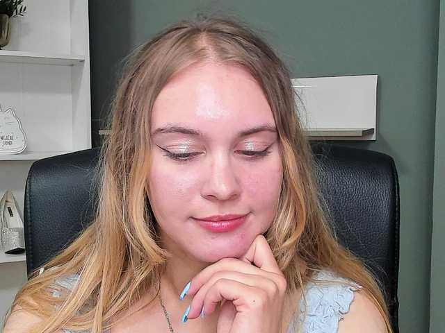 Live sex webcam photo for PERFECTvaleria #291454238