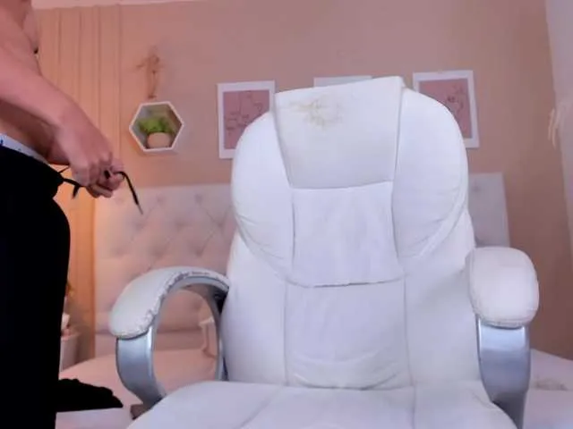 Live sex webcam photo for PHILIP-OCAM #277588104