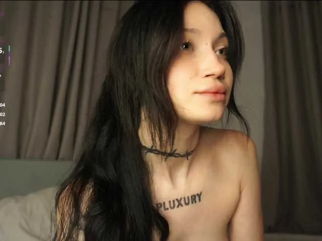 Live sex webcam photo for PLUXURY- #292152909