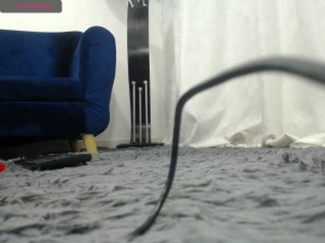 Live sex webcam photo for POCAHONTAS23 #271694543