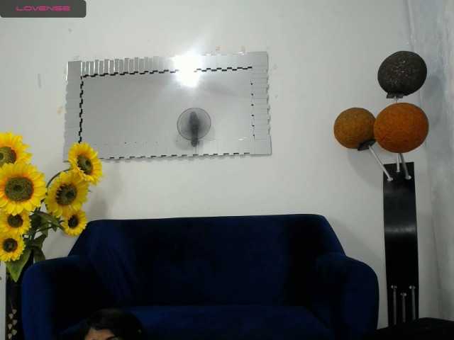 Live sex webcam photo for POCAHONTAS23 #271707505