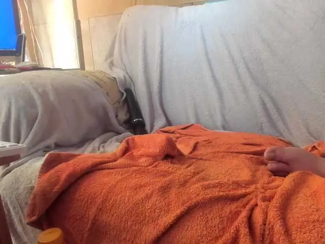 Live sex webcam photo for PaarHotHot #273959226